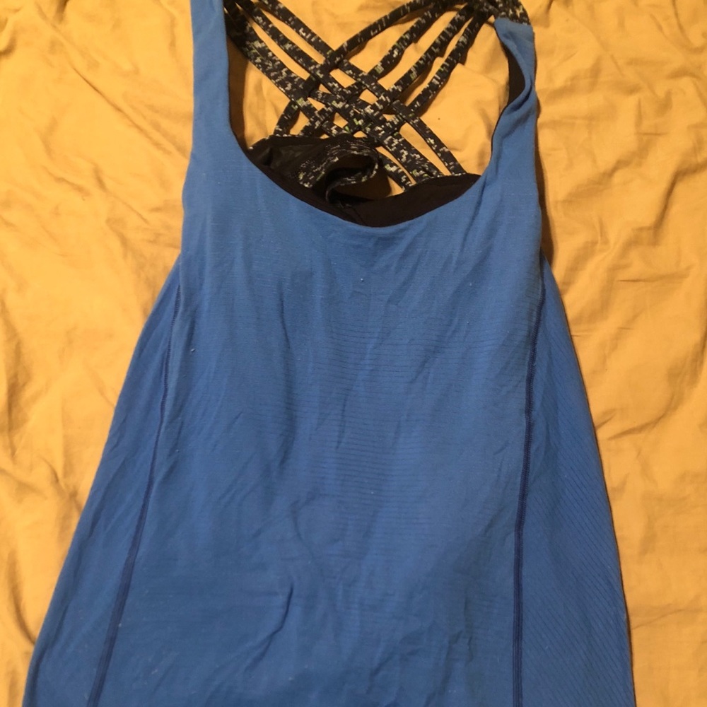 Lululemon tank